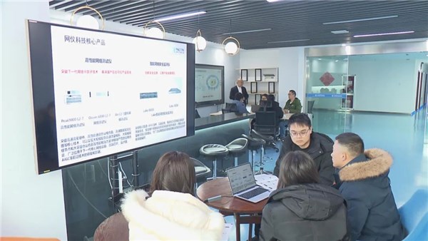 推进“人工智能+产业”发展的关键突破口