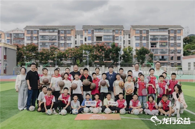 九游app：社会责任报告：公益数量增111%游戏企业公益履责朝3个方向优化(图45)