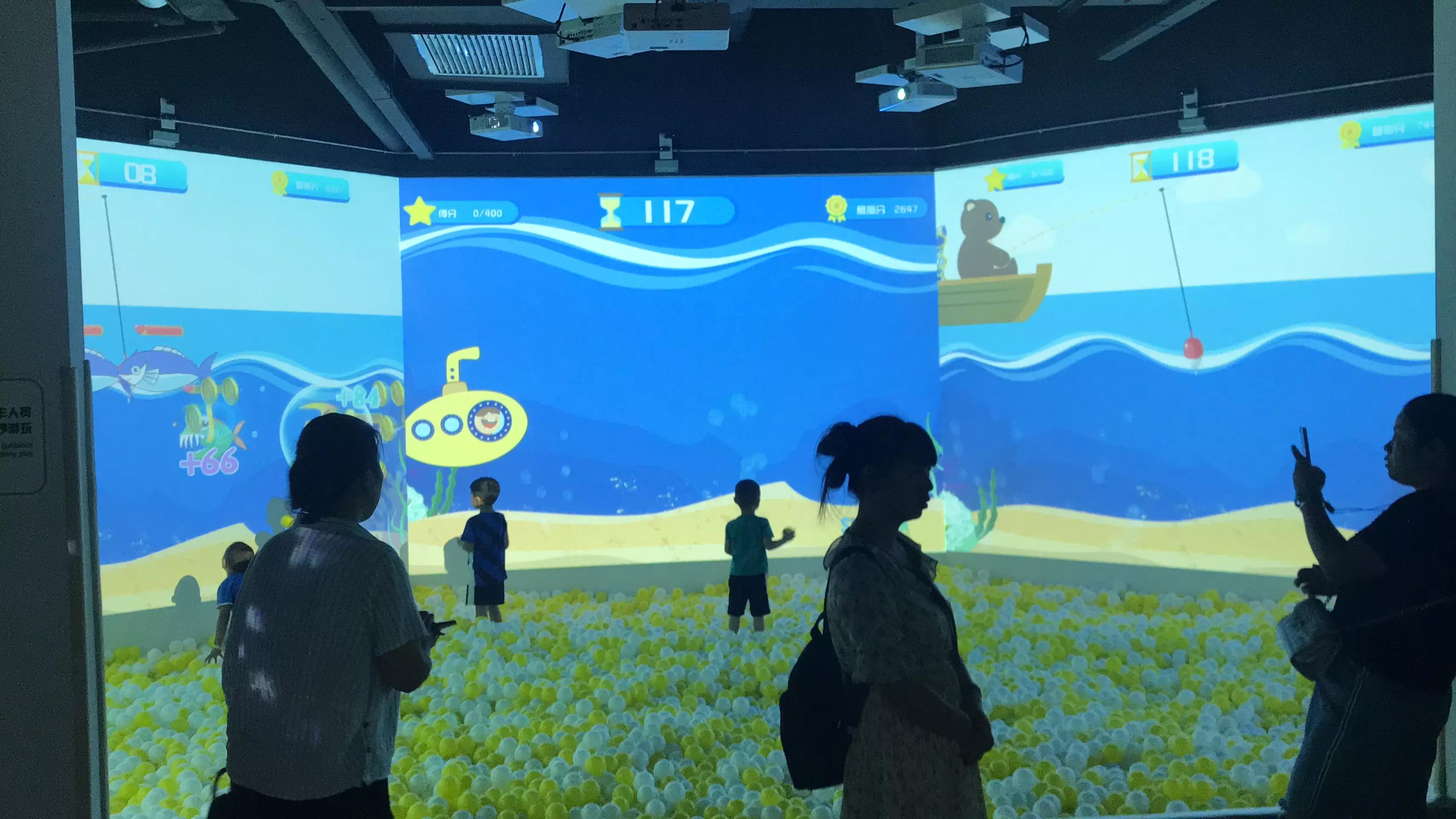 哈尔滨融创乐园用奶龙IP打造游戏场景